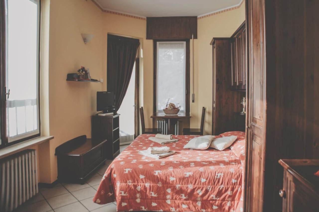 Hotel Residence Giardini Piode ภายนอก รูปภาพ